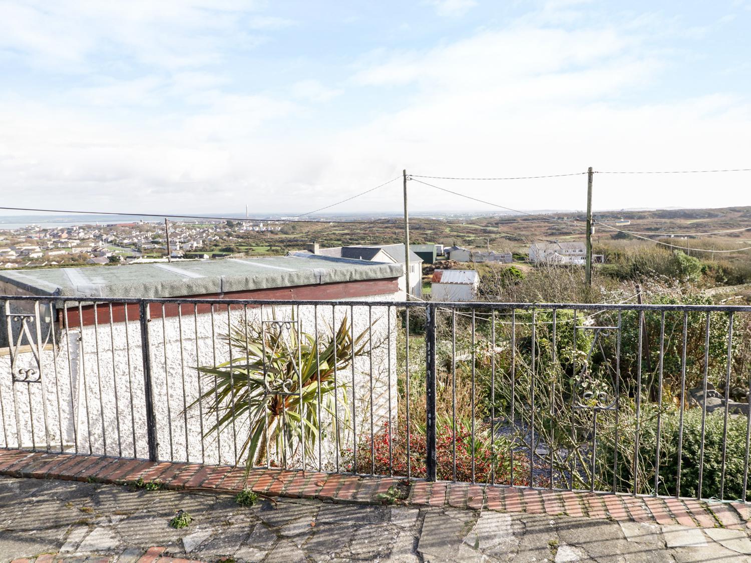 Snowdon View Villa Holyhead Eksteriør bilde